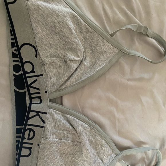 Calvin Klein bra - Picture 2 of 2